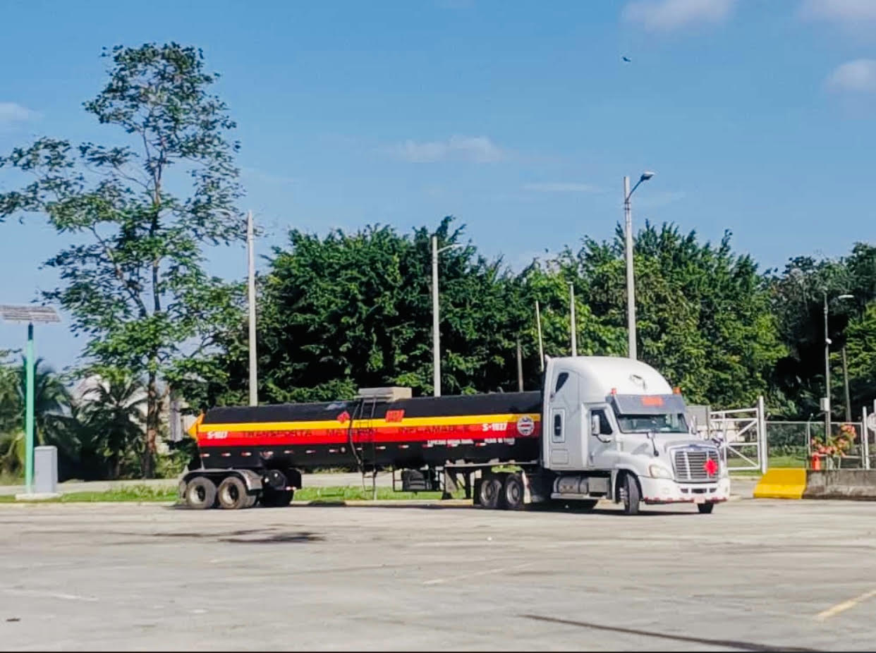 Camiones para transporte de combustible costa rica